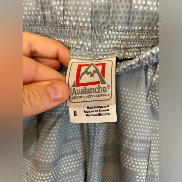 NWT Avalanche||5-Inch Woven Walking Hiking Short With Zipper Pockets, Womens Sm - Picture 4 of 10